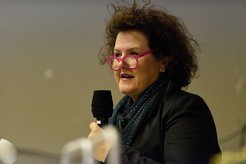 Erin Schuman (photo: Winfried Denk)