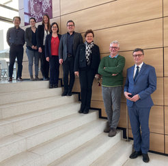 Patrick Cramer (on right) with Katja Kettele (fourth from left), MPIBR directors and research group leaders